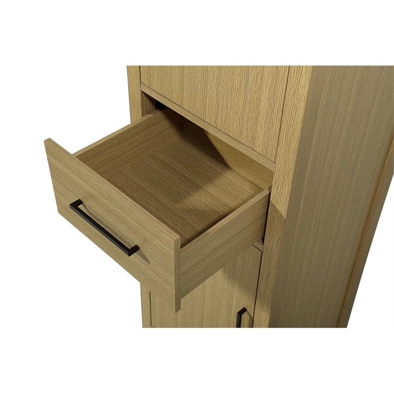 Elegant Kitchen and Bath 20