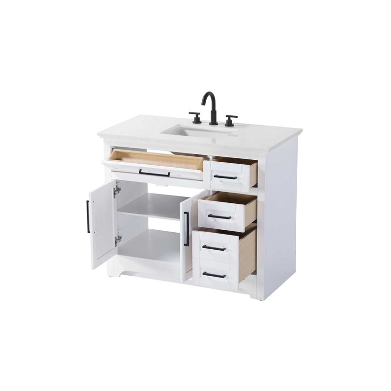 Elegant Kitchen and Bath 42