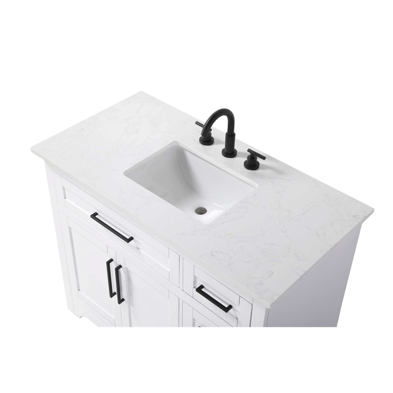 Elegant Kitchen and Bath 42