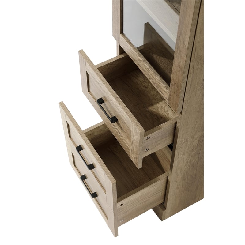 Elegant Kitchen and Bath 16