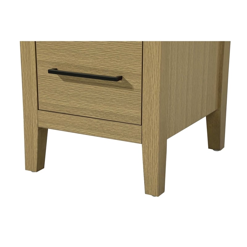 Elegant Kitchen and Bath 16