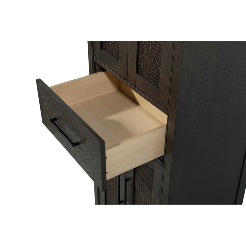 Elegant Kitchen and Bath 24