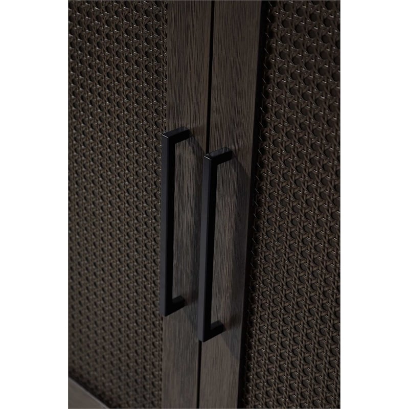 Elegant Kitchen and Bath 24