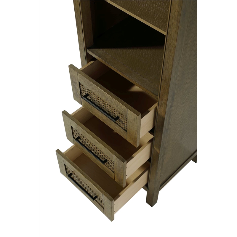 Elegant Kitchen and Bath 20