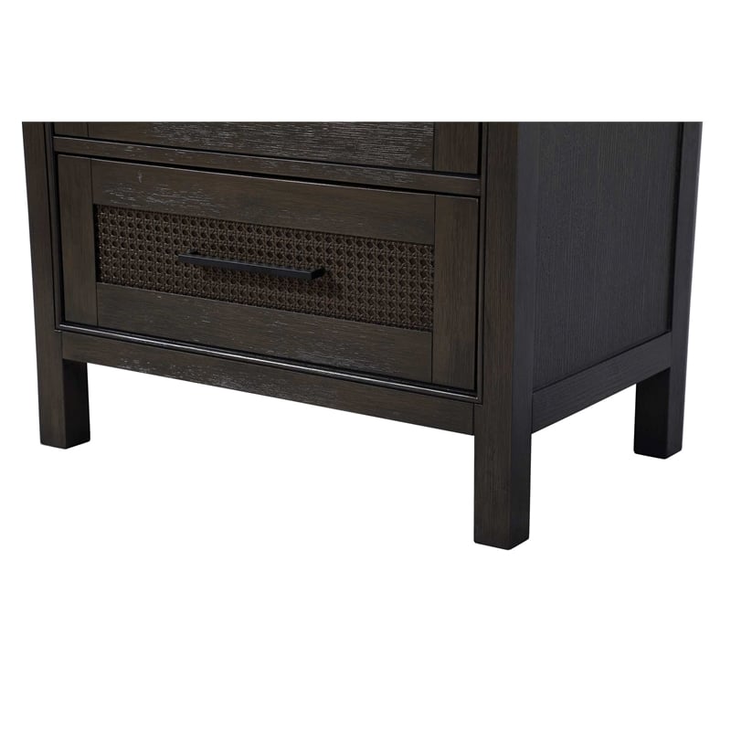 Elegant Kitchen and Bath 28