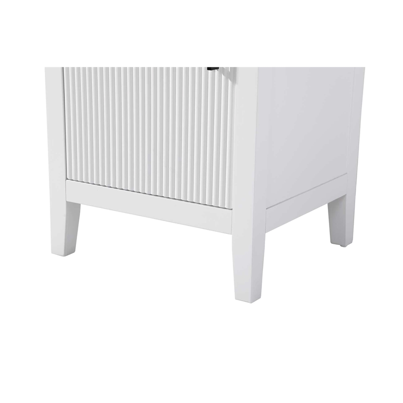 Elegant Kitchen and Bath 20