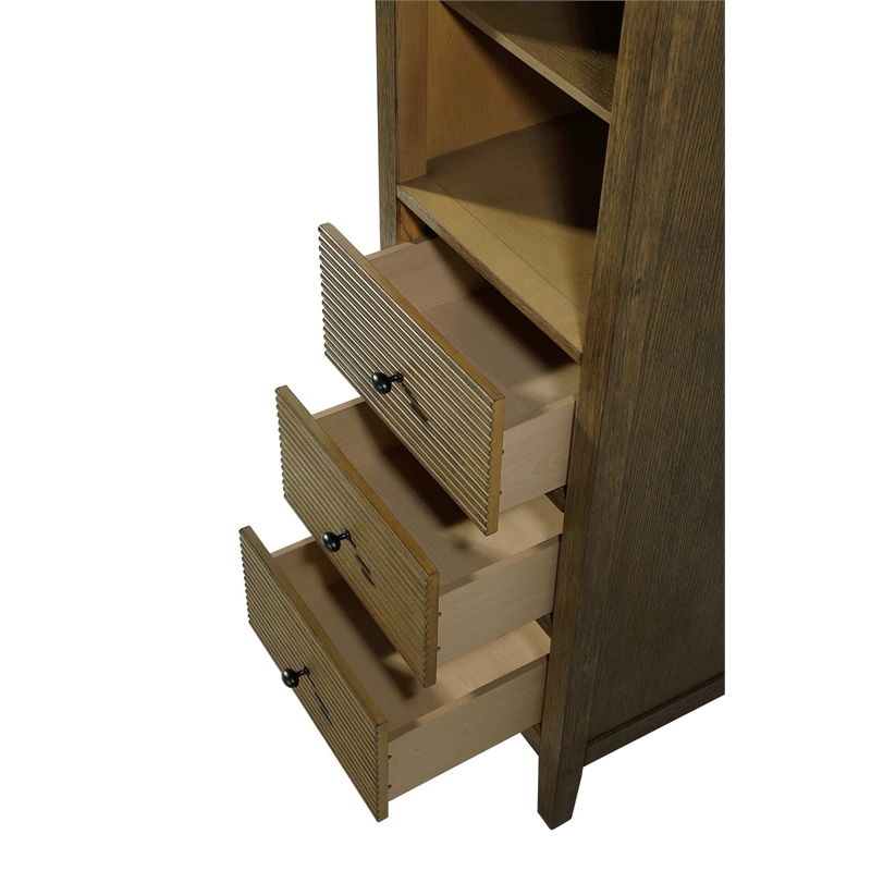 Elegant Kitchen and Bath 20