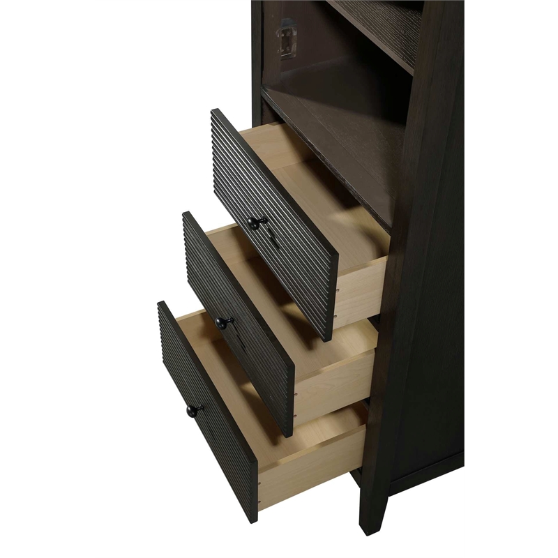 Elegant Kitchen and Bath 24