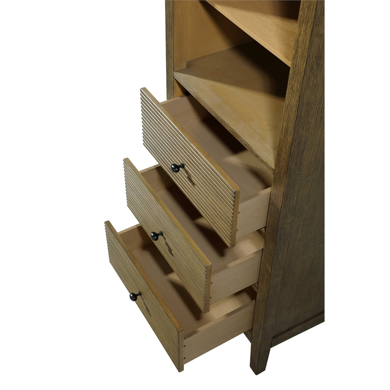 Elegant Kitchen and Bath 24