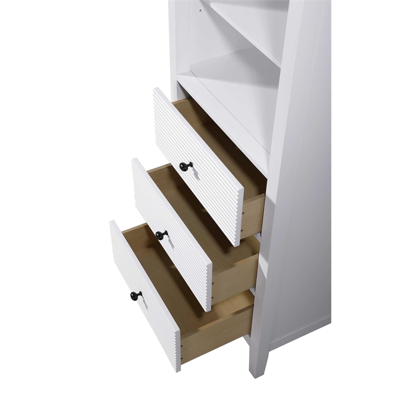 Elegant Kitchen and Bath 24