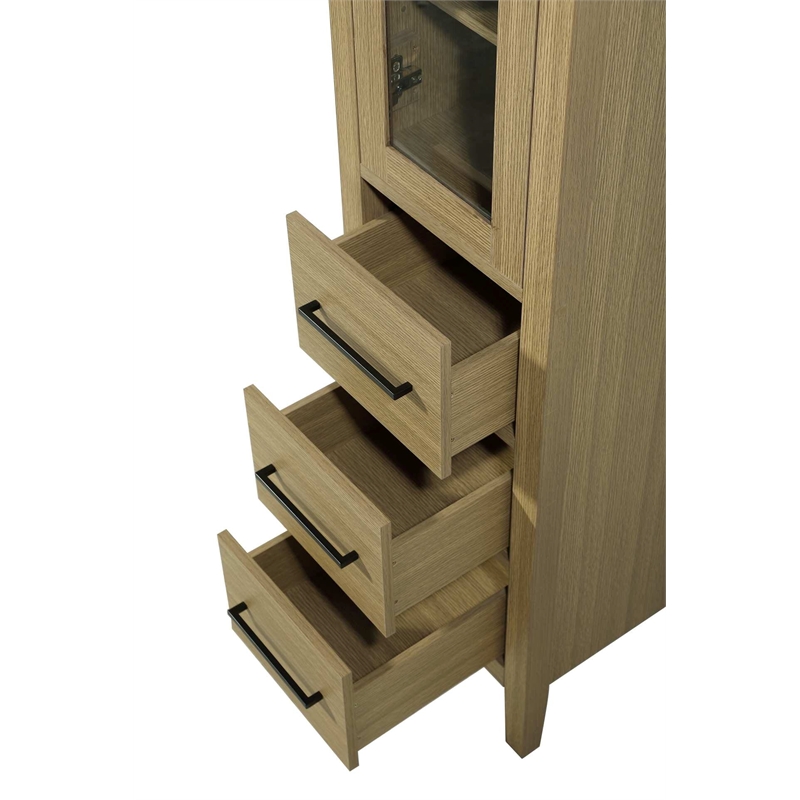 Elegant Kitchen and Bath 16