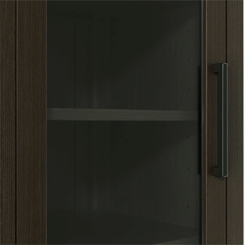 Elegant Kitchen and Bath 16