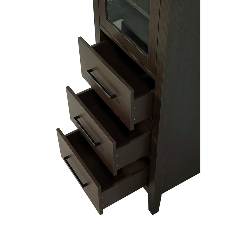 Elegant Kitchen and Bath 20