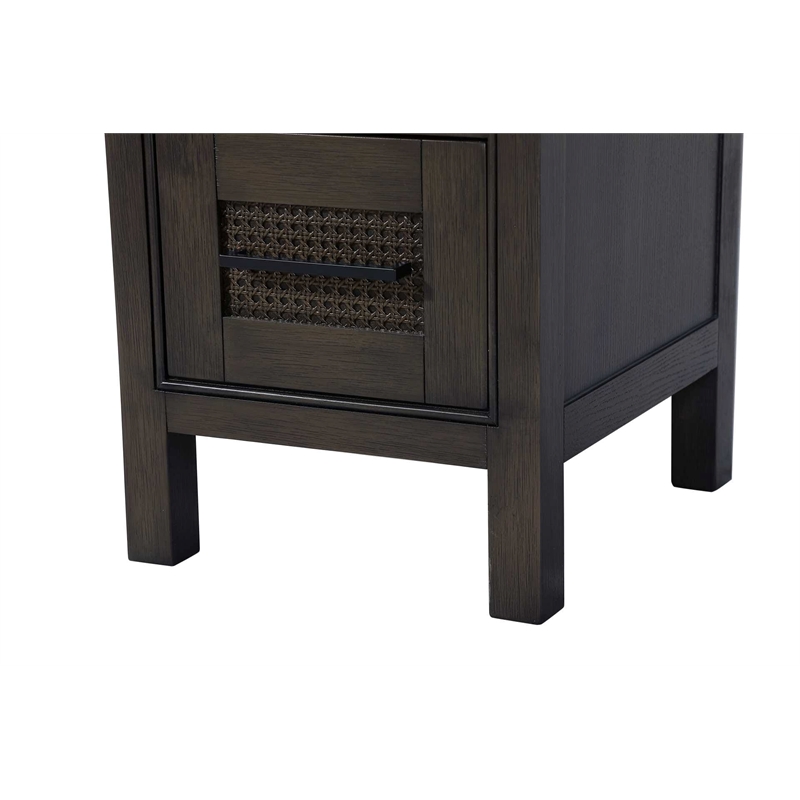 Elegant Kitchen and Bath 16