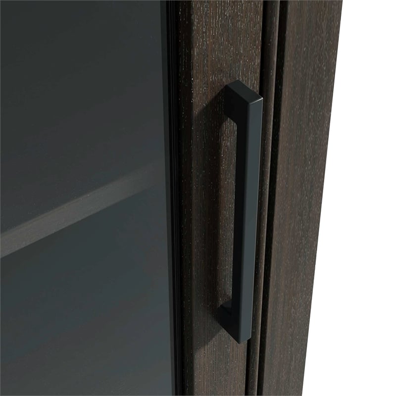 Elegant Kitchen and Bath 20