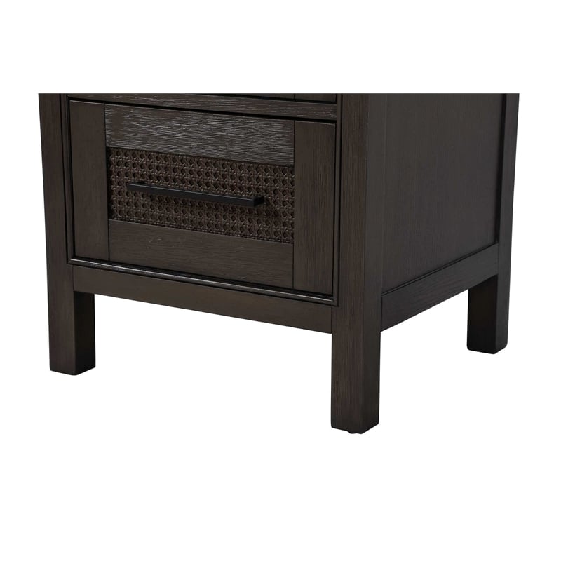 Elegant Kitchen and Bath 20