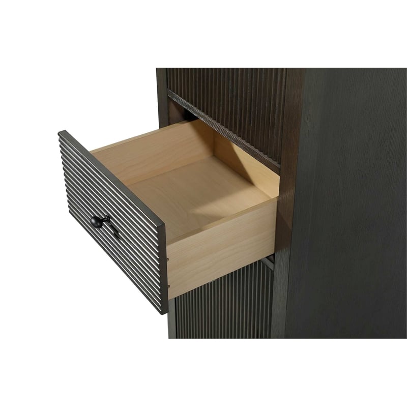 Elegant Kitchen and Bath 20