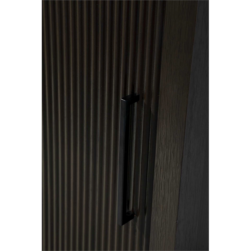 Elegant Kitchen and Bath 20