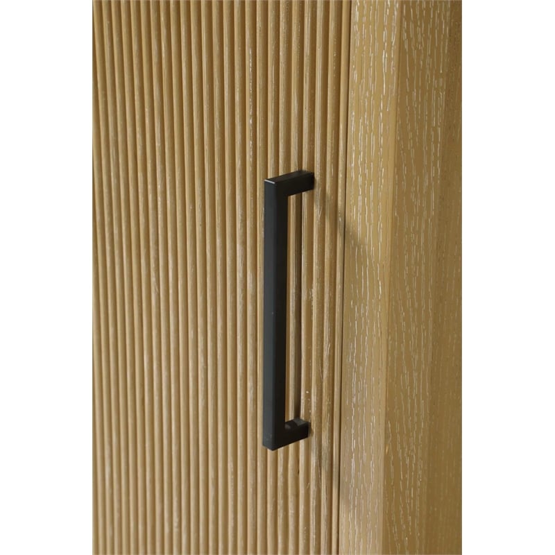 Elegant Kitchen and Bath 20