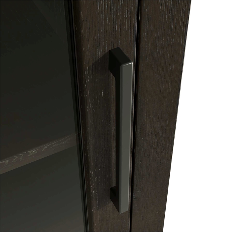 Elegant Kitchen and Bath 20