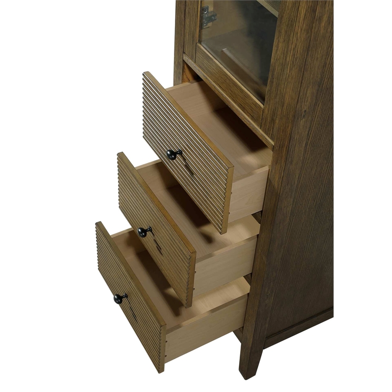 Elegant Kitchen and Bath 20