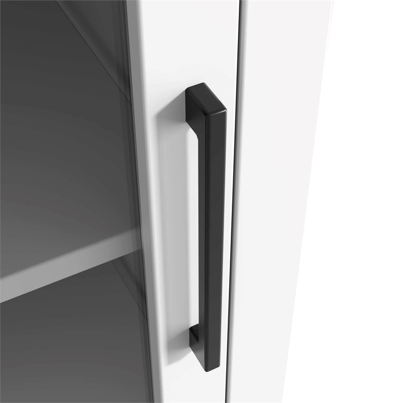 Elegant Kitchen and Bath 20