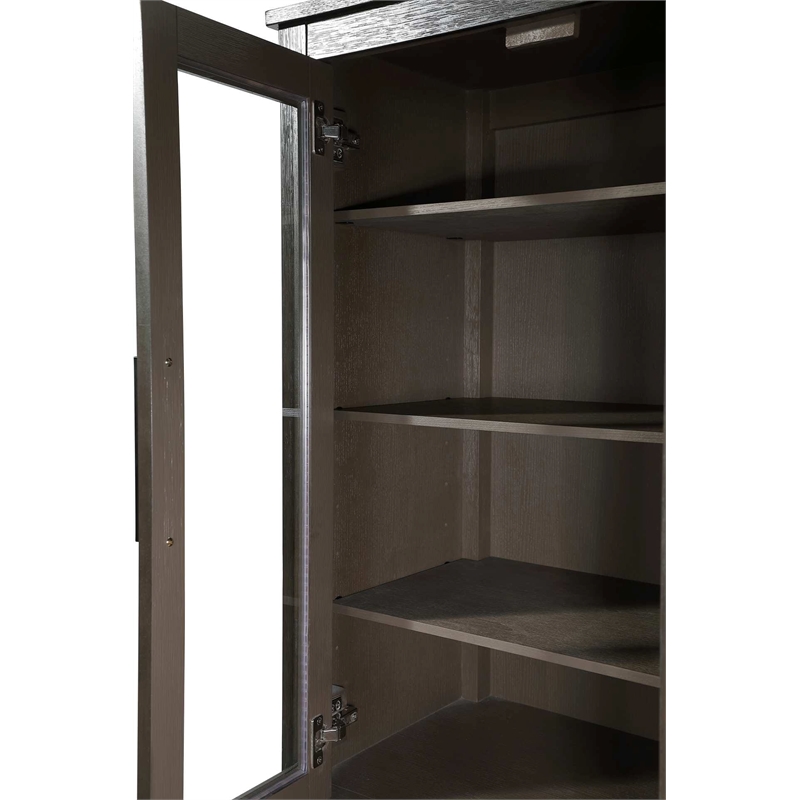 Elegant Kitchen and Bath 24