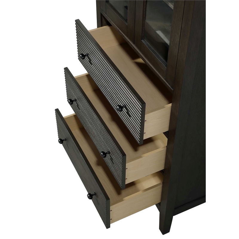 Elegant Kitchen and Bath 28