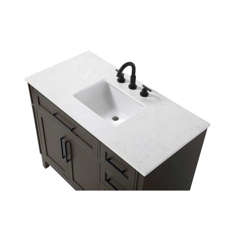 Elegant Kitchen and Bath 42