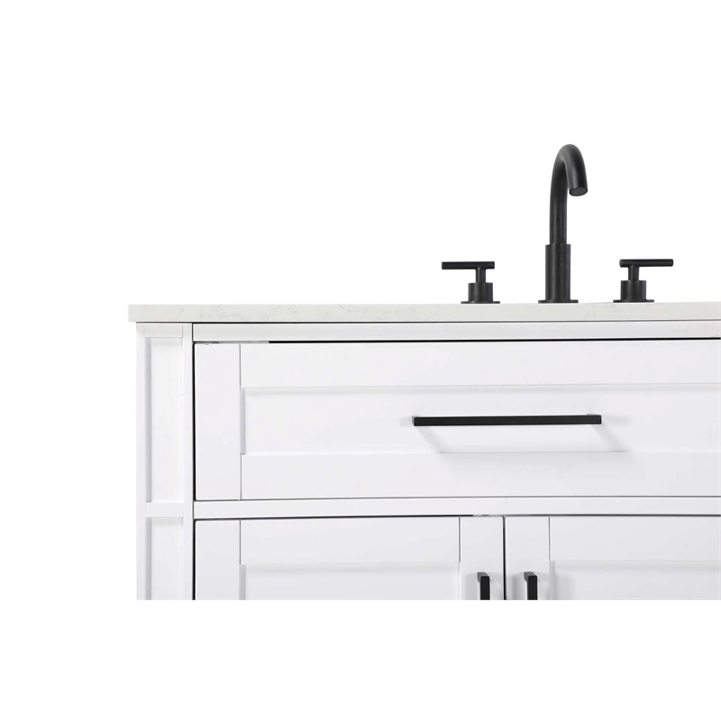 Elegant Kitchen and Bath 42