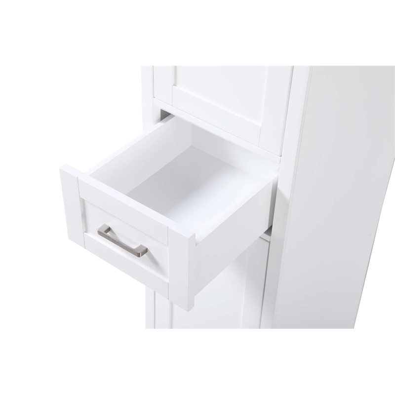 Elegant Kitchen and Bath 16