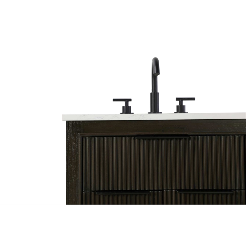 Elegant Kitchen and Bath 32