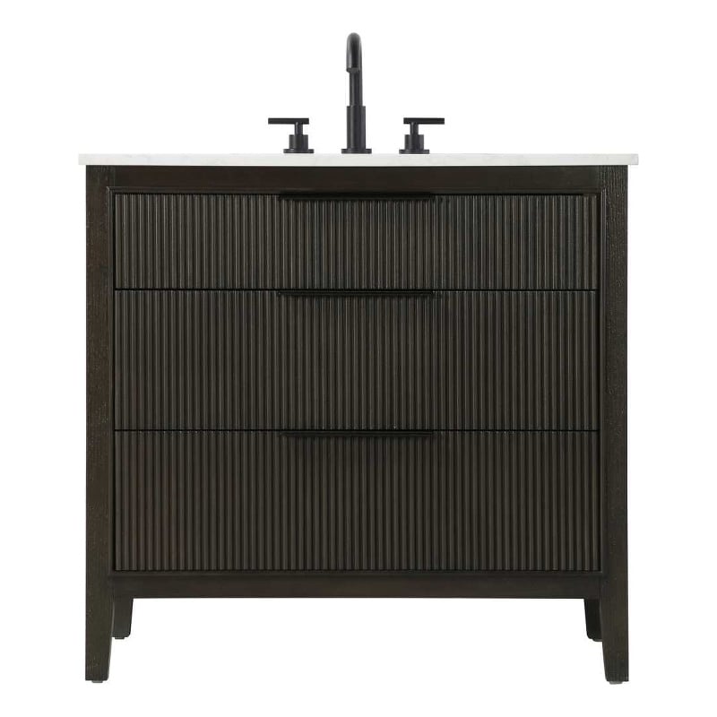 Elegant Kitchen and Bath 36