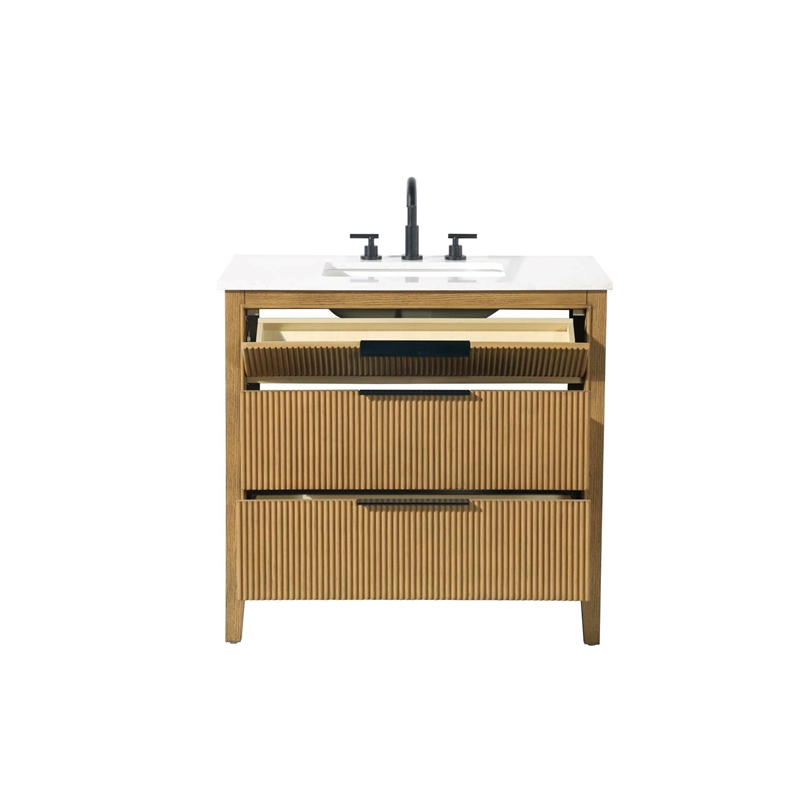Elegant Kitchen and Bath 36