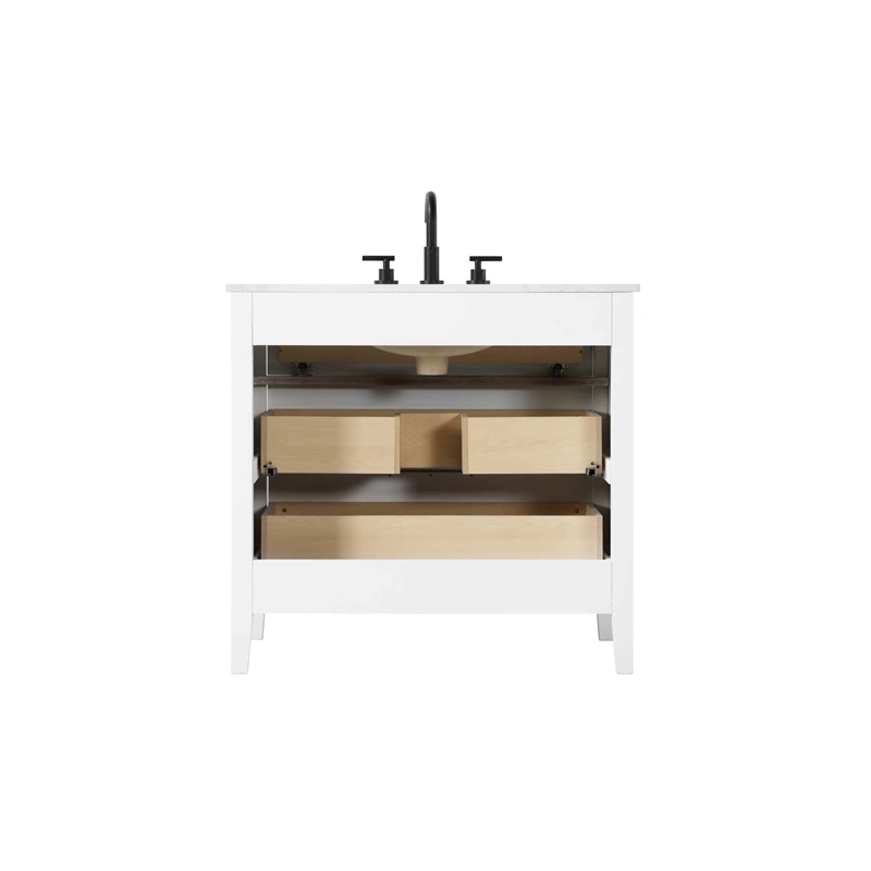 Elegant Kitchen and Bath 36