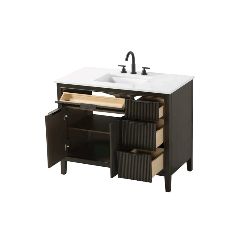 Elegant Kitchen and Bath 42