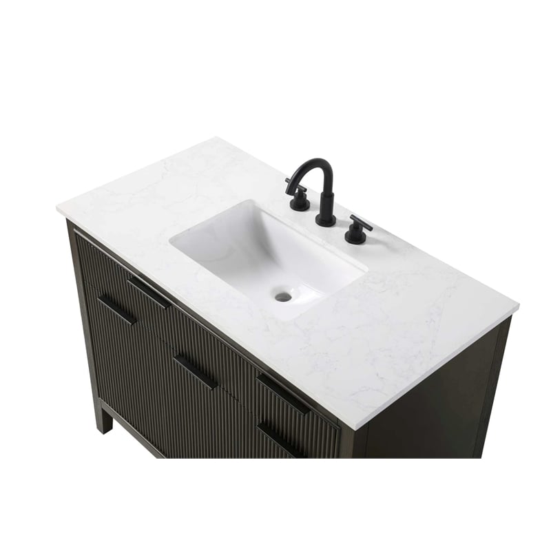 Elegant Kitchen and Bath 42