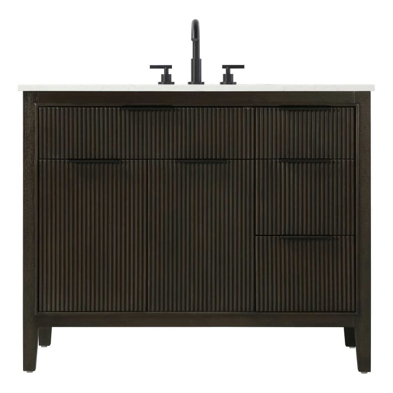 Elegant Kitchen and Bath 42