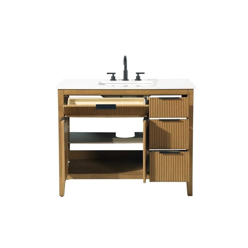 Elegant Kitchen and Bath 42