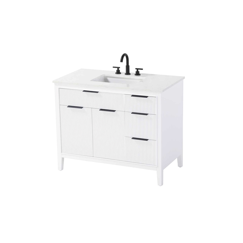 Elegant Kitchen and Bath 42