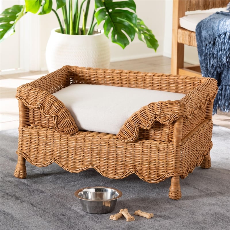 bali & pari Papina Natural Rattan Pet Bed with Scalloped Sides