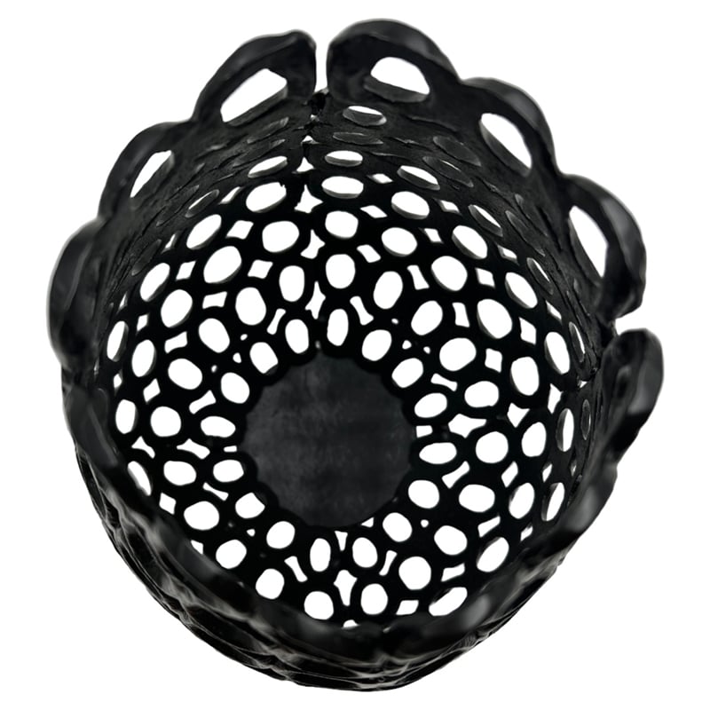Bergamo Art 16 Inch Tall Decorative Handmade Aluminum Bud Flower Vase in Black