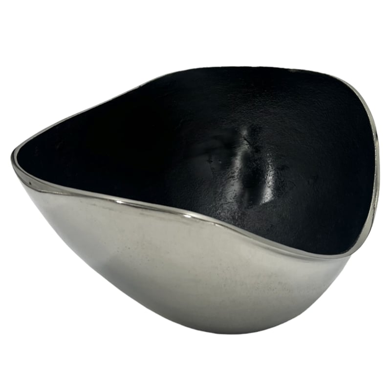 Bergamo Art 16 inch Decorative Handmade Aluminum Modern Bowl in Silver