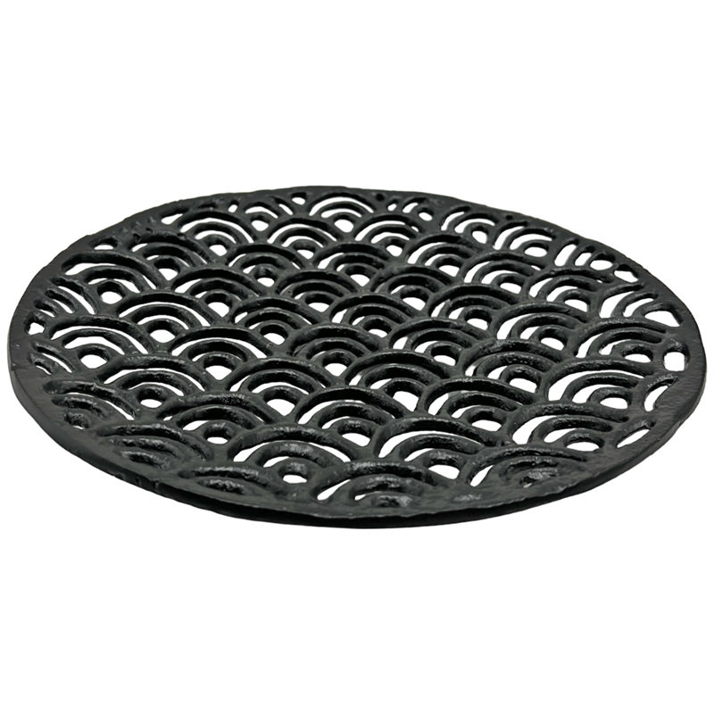 Bergamo Art 12 inch Decorative Handmade Aluminum Round Platter Bowl in Black