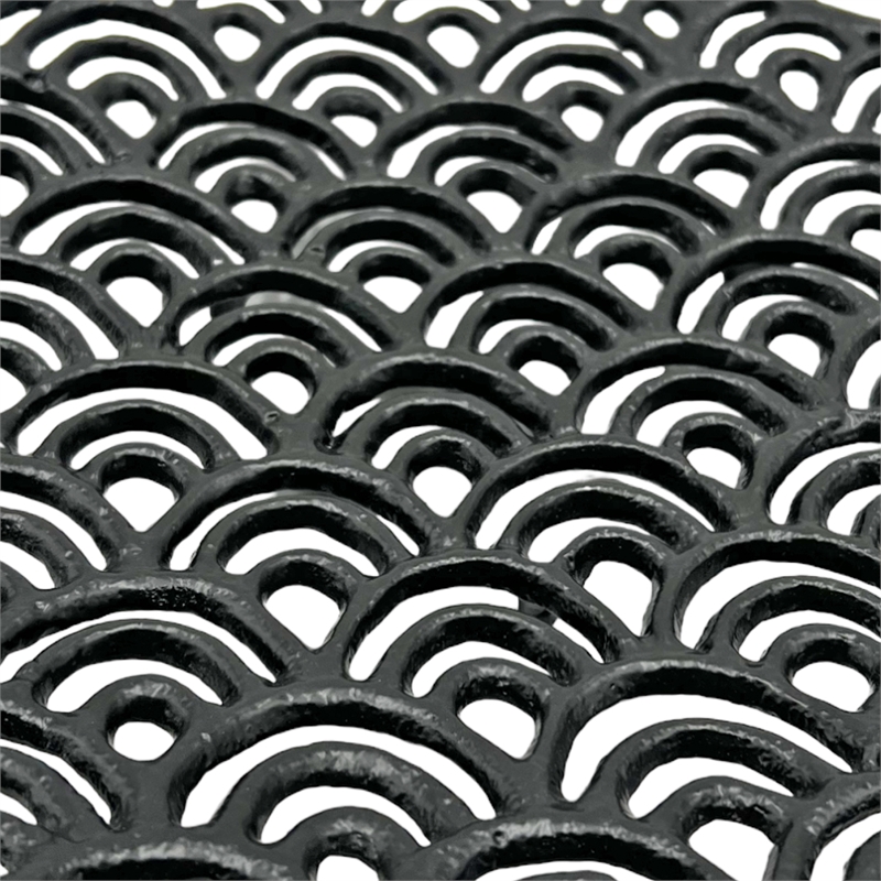 Bergamo Art 12 inch Decorative Handmade Aluminum Round Platter Bowl in Black