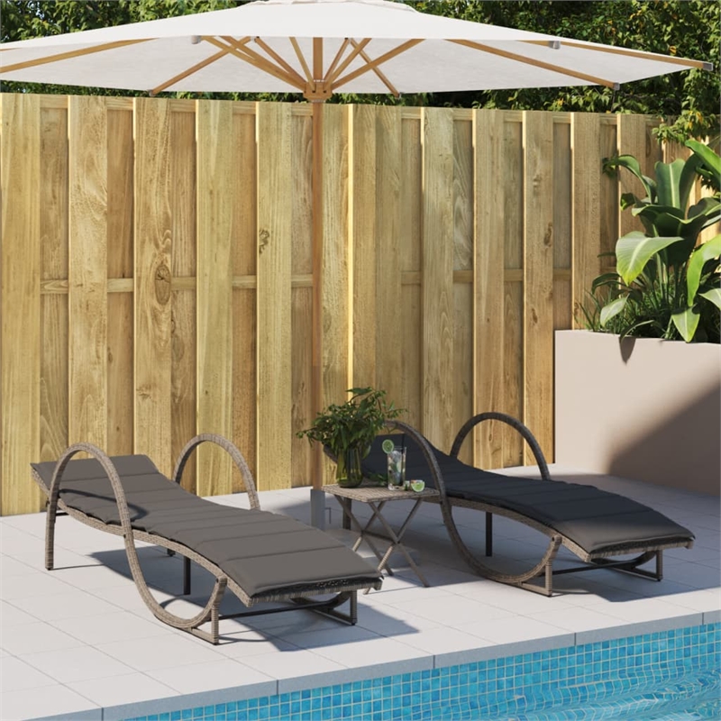 vidaXL PE Rattan Sun Lounger 23.6 x 78.3 x 16.5 in in Gray