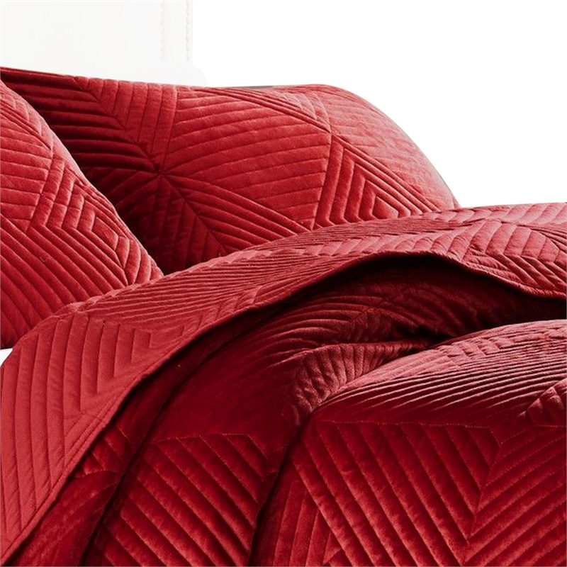 Benjara Ahab 2 Piece Twin Quilt Set with 1 Pillow Sham- Dutch Velvet Face- Red