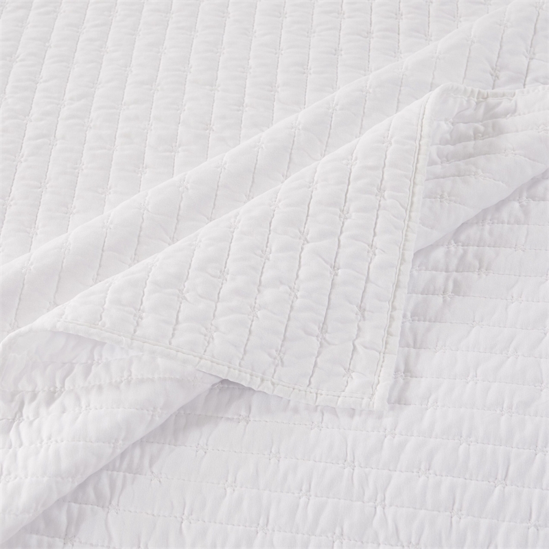 Benjara Xumi 3pc Full Queen Quilt & Pillow Sham Set- Channel Style Antique White
