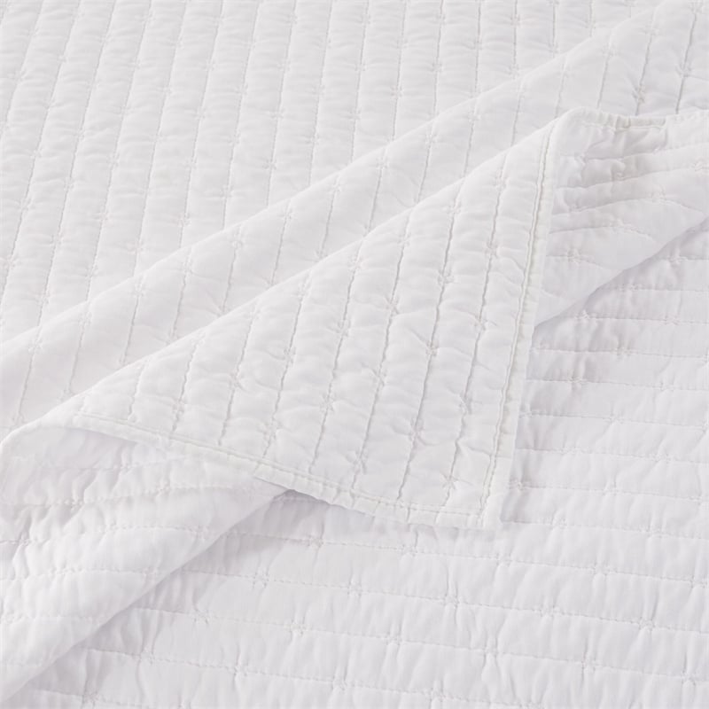 Benjara Xumi 3pc Cal King Quilt and Pillow Sham Set- Channel Style Antique White