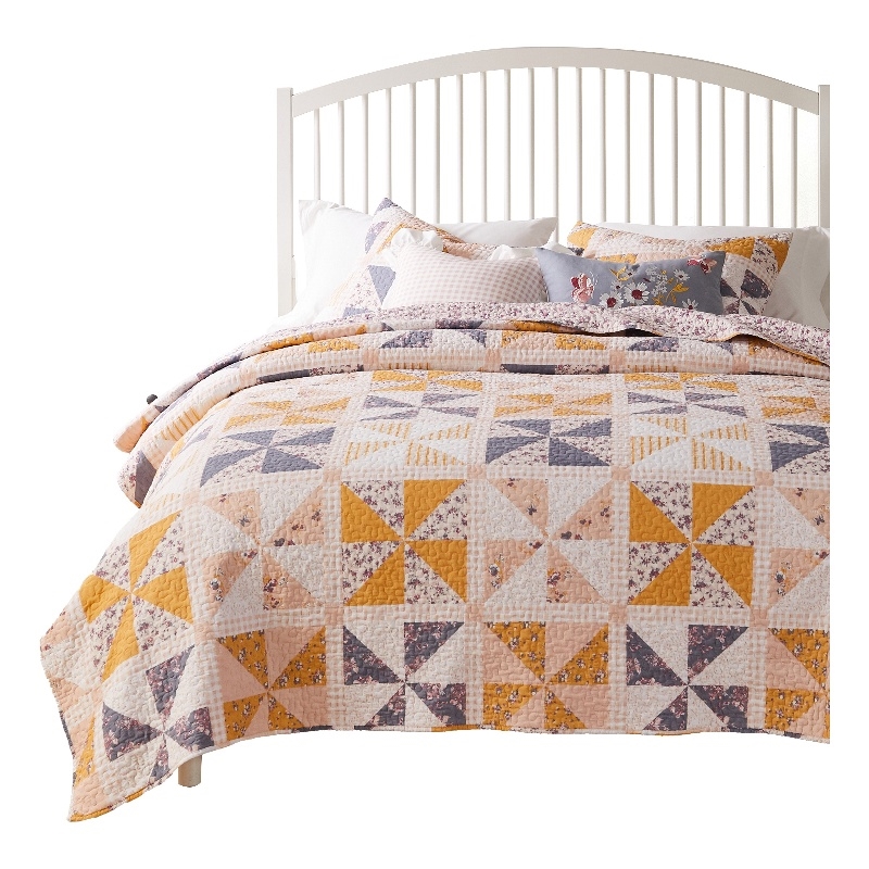Benjara Jey 2pc XL Twin Quilt & Pillow Sham Set- Patchwork Pinwheel Print- Peach
